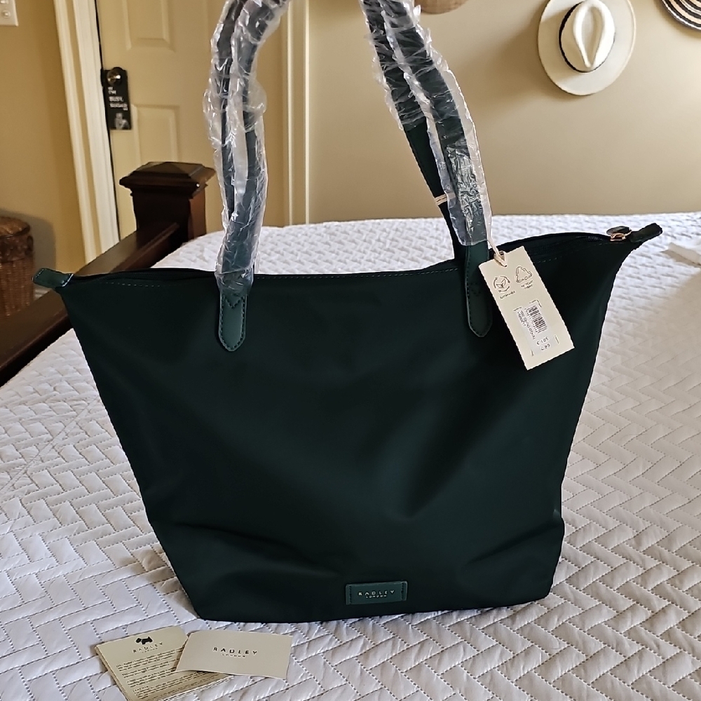 RADLEY LONDON Dark Green Tote Bag with Zipper Closure